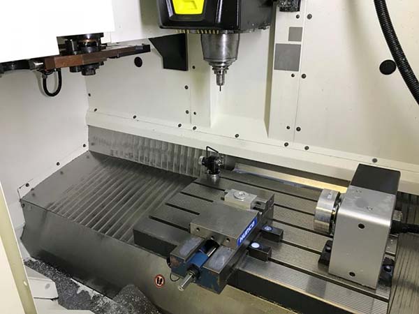 DMC 635 Рабочий стол обрабатывающего центра dmc 635 v